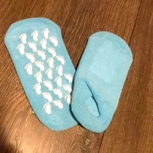 Non-slip Socks *Bundle socks 3/$15*